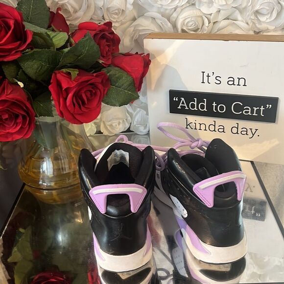 BOYS NIKE Sneakers - Picture 3 of 6